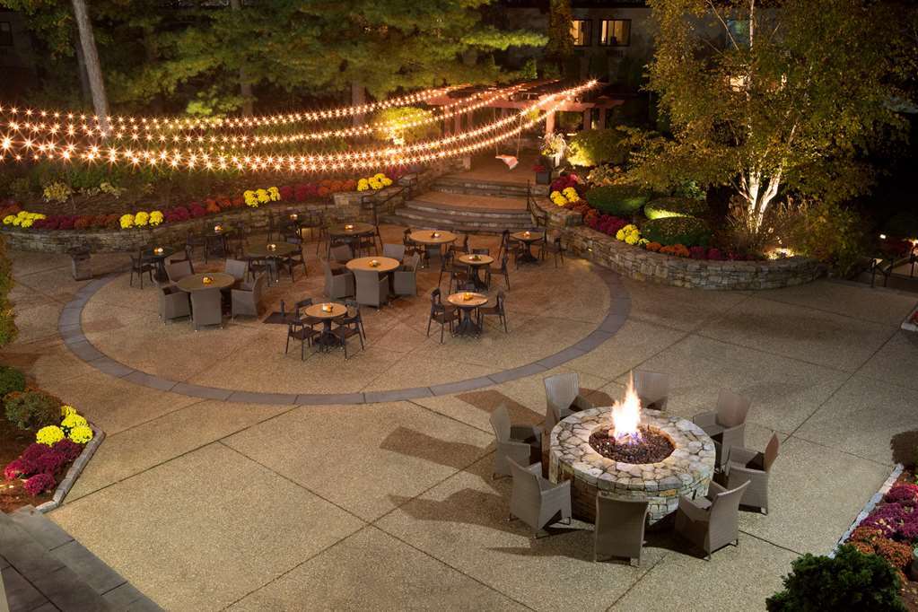 Doubletree By Hilton Hotel Boston - Bedford Glen 外观 照片